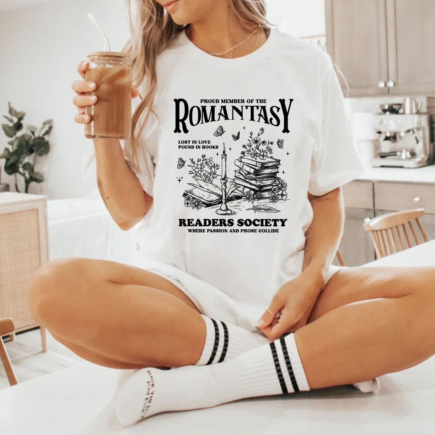 Romantasy Readers Society Tee – Passion & Prose Edition