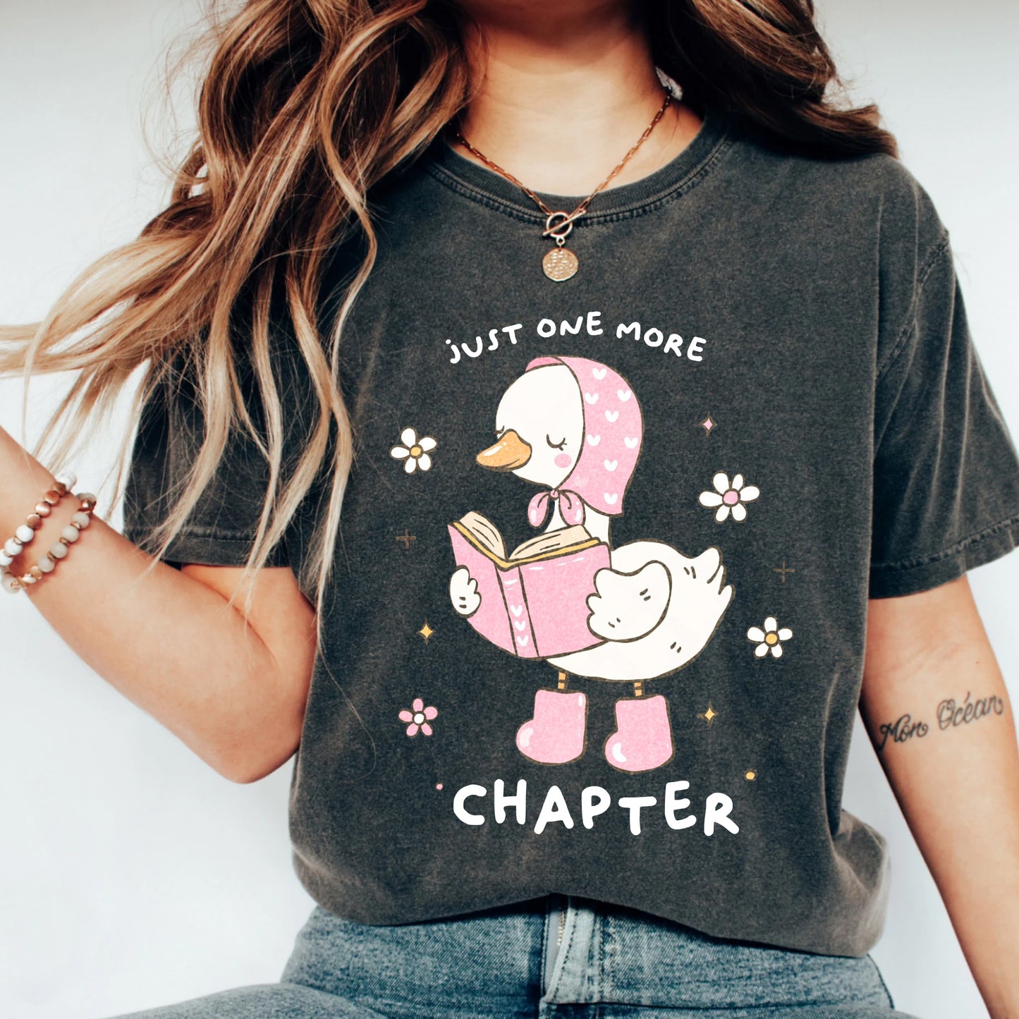 Cozy Goose Reads Comfort Colors T-Shirt