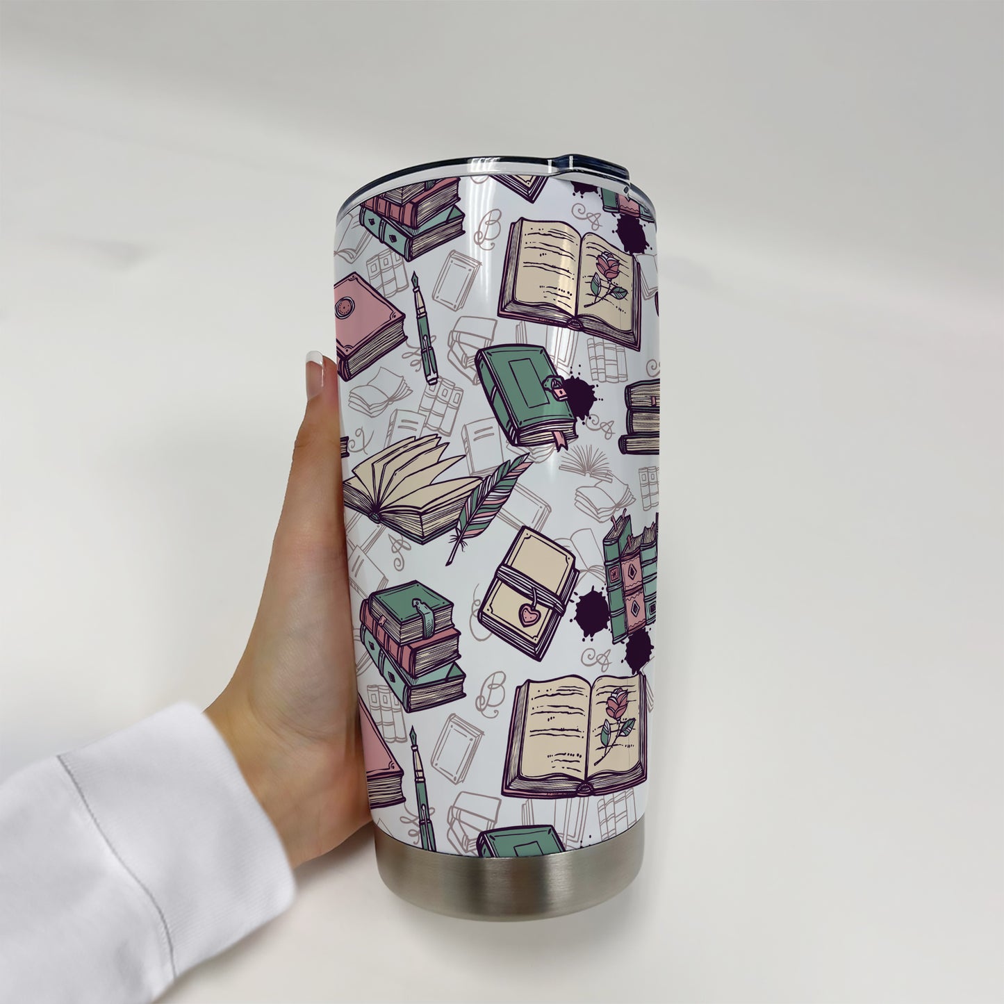 Romantasy Books & Quill Tumbler