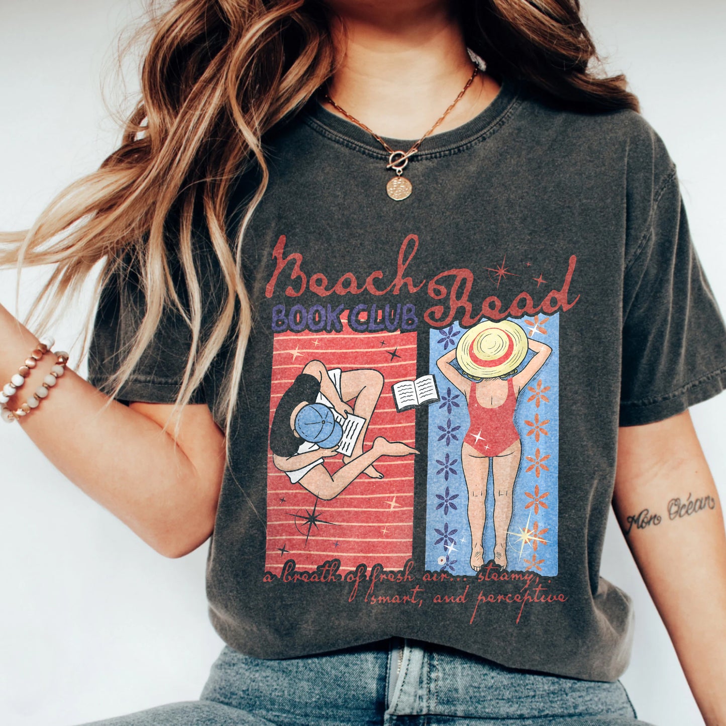 Beach Read Comfort Colors Graphic Tee – Book Club Vibes