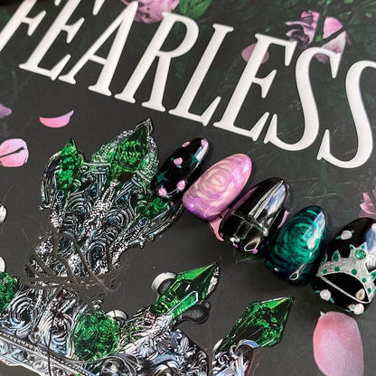 Fearless Emerald Crown Nails | Bookish Press Ons Inspired by L.J. Roberts