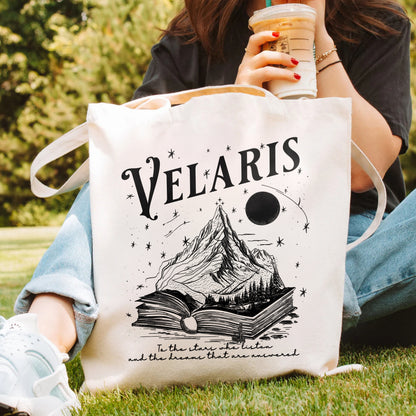 Velaris Book Mountain Tote – ACOTAR Quote Black Ink Style