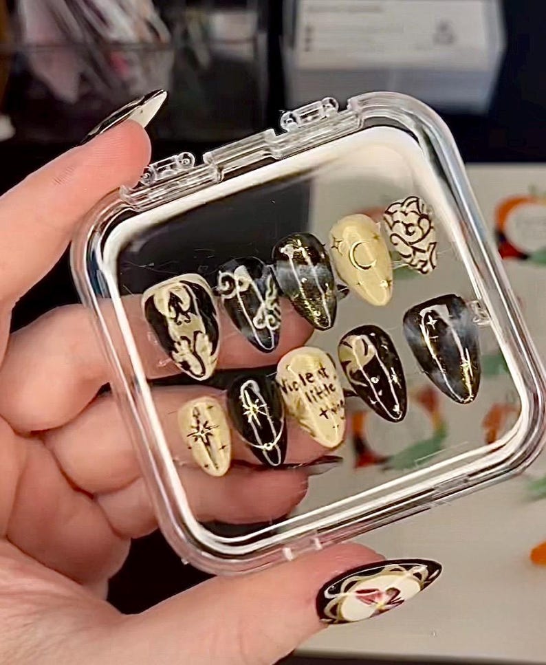 Fourth Wing Dragon Press On Nails | Bookish Fantasy Set